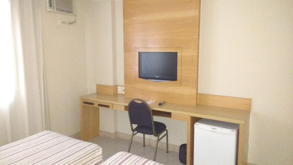 Hotel Atlantico Tower Rio de Janeiro Esterno foto A room at the hotel