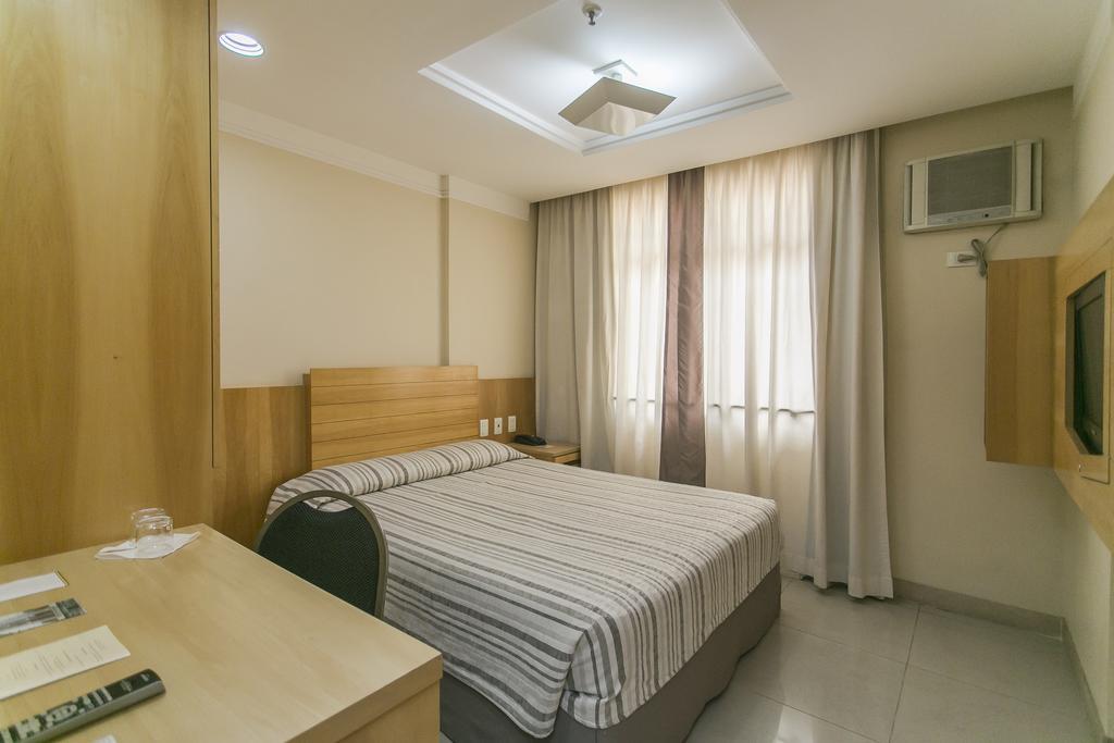 Hotel Atlantico Tower Rio de Janeiro Esterno foto A room at the hotel
