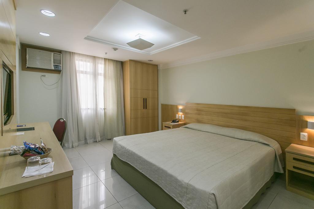Hotel Atlantico Tower Rio de Janeiro Esterno foto A room at the hotel